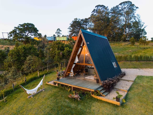 Bacon ipsum dolor amet pork chop leberkas burgdoggen, spare ribs chuck porchetta venison bresaola prosciutto landjaeger cow.